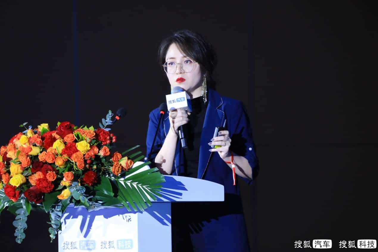 智能出行需给予差异化充电服务 巅峰国际旗下满电出行荣获年度智能出行创新企业奖